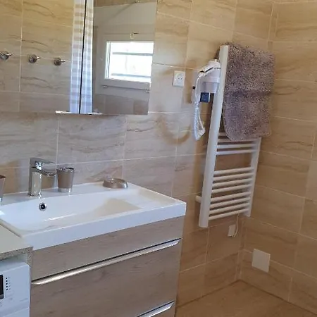 Apartment Salamandre 2 Proche De Sarlat De 1 A 5 Personnes